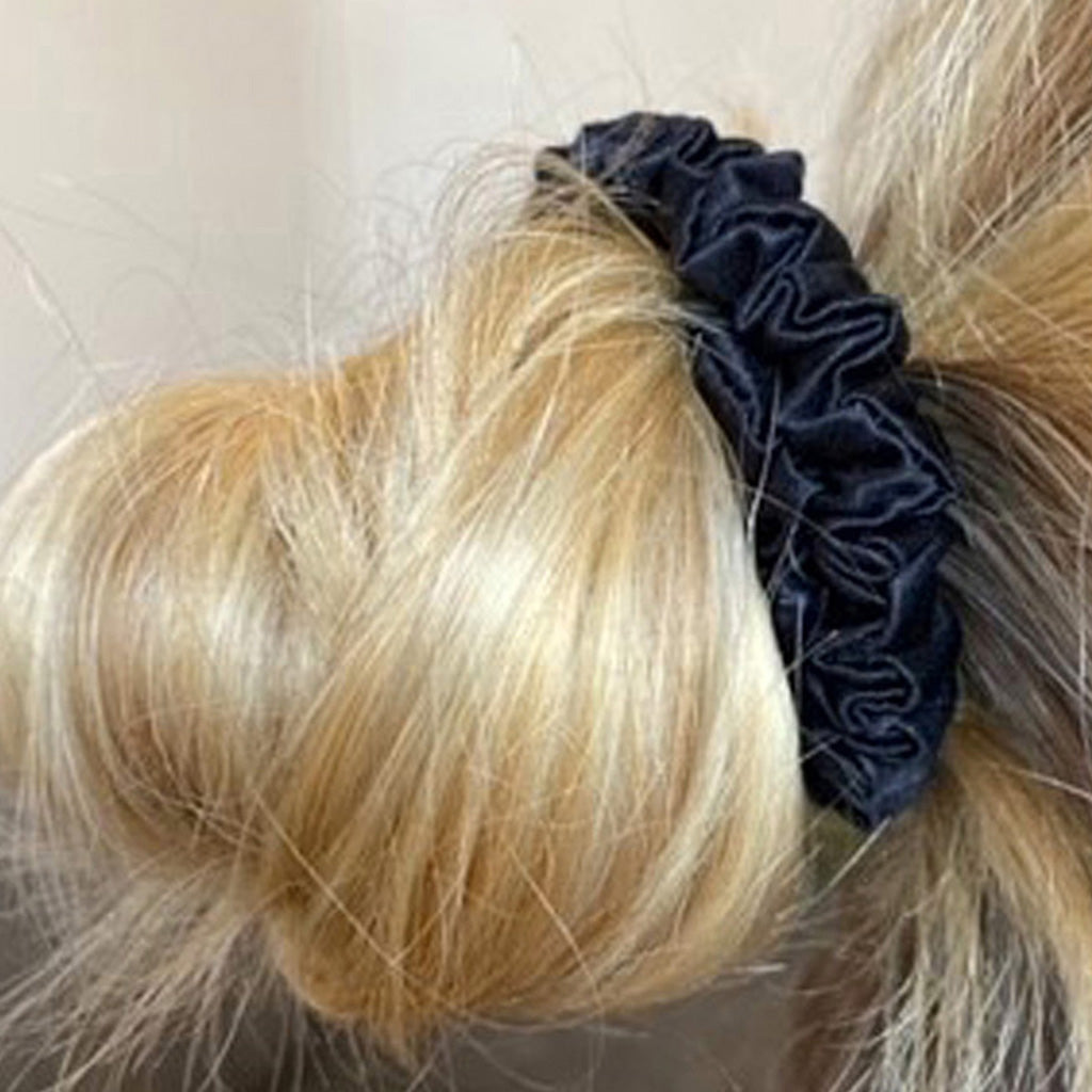 SKINNY MULBERRY SILK SCRUNCHIE BLACK