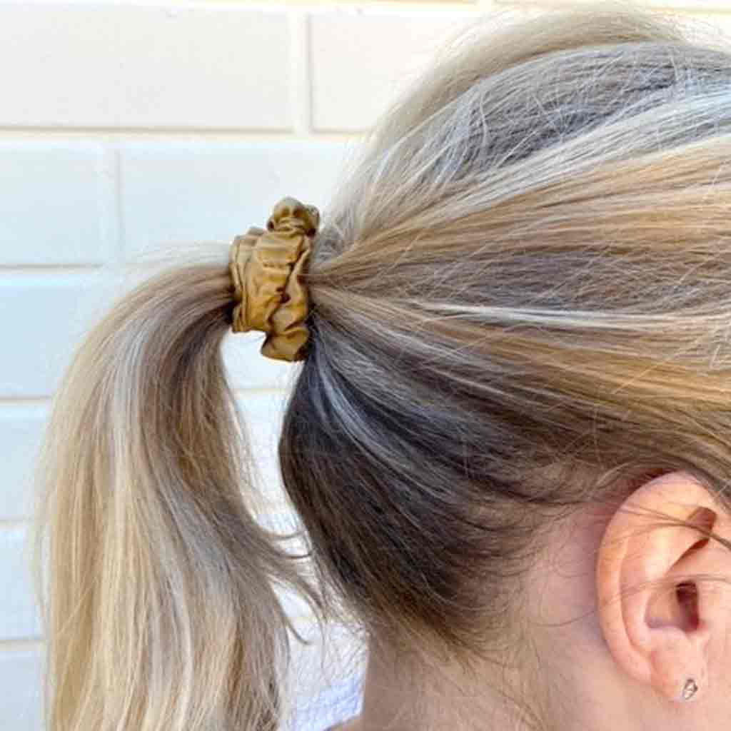 PURE SILK SCRUNCHIE SLENDER CLASSIC GOLD