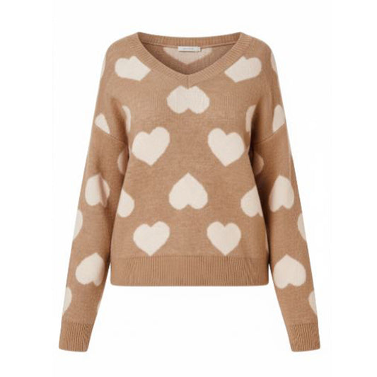 SUPER SOFT JUMPER HEART SHAPE PATTERN