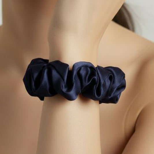 Mulberry Silk Medium Scrunchie Navy Blue